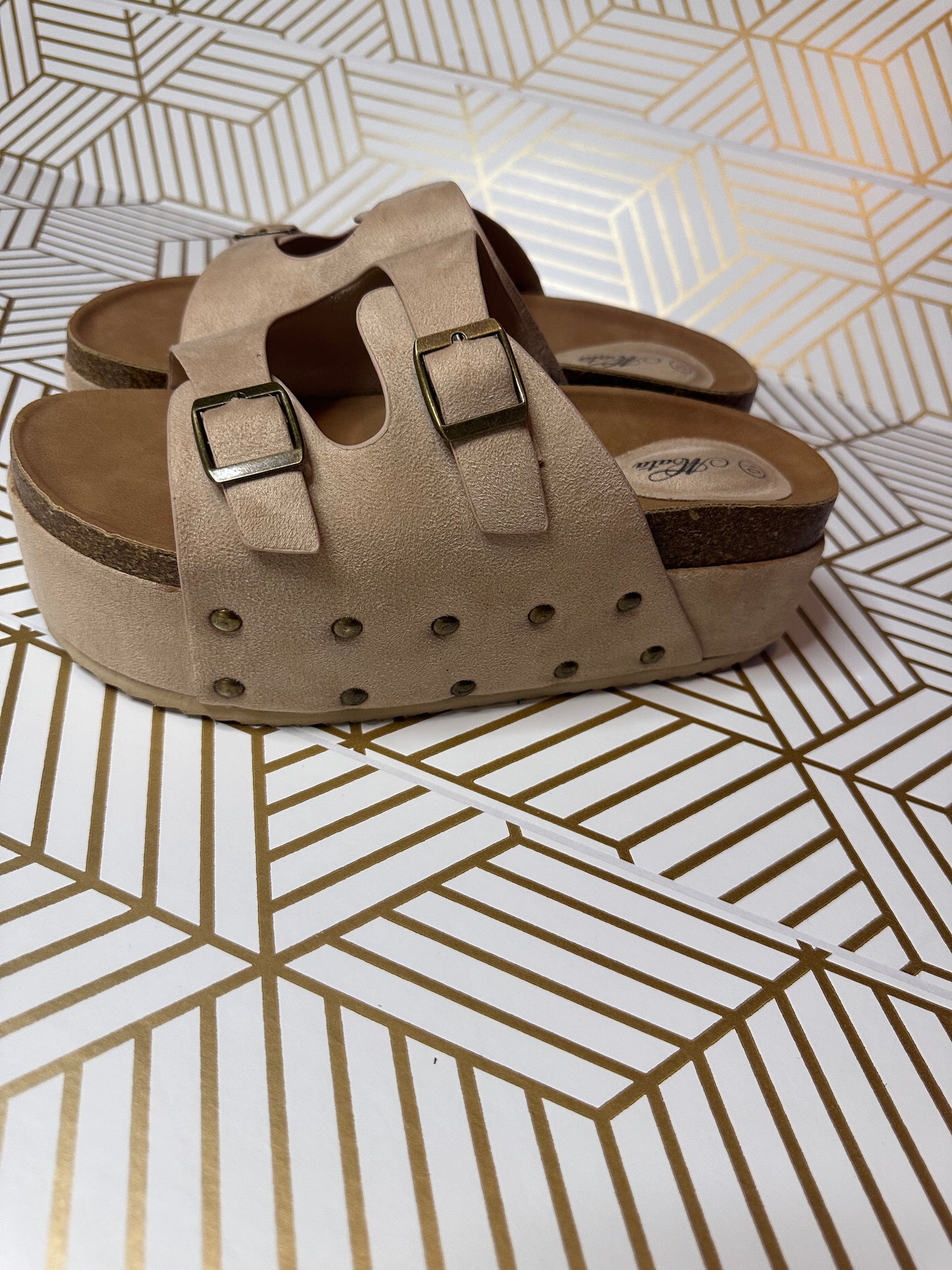 Free People Inspired Platform Slides