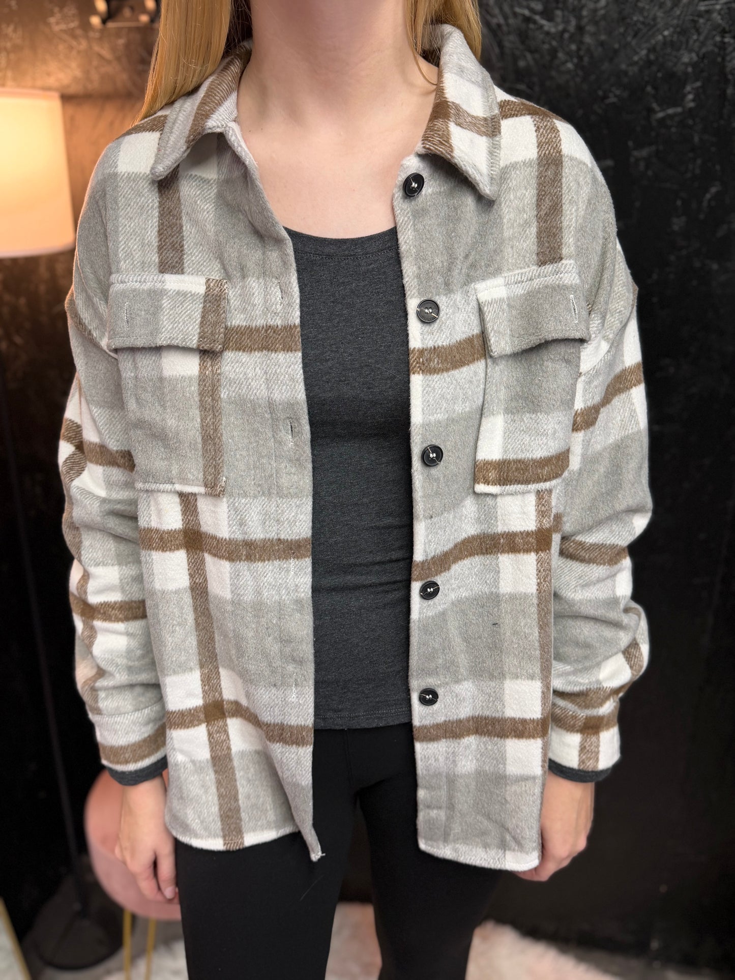 Women's Plaid Button Down Flannel Shirt Jacket – Cozy & Stylish